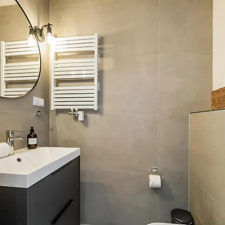 Luxurioeses Designer Mit 3 Schlafzimmern Apartment Berlin