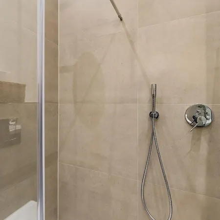 Luxurioeses Designer Mit 3 Schlafzimmern Apartment *