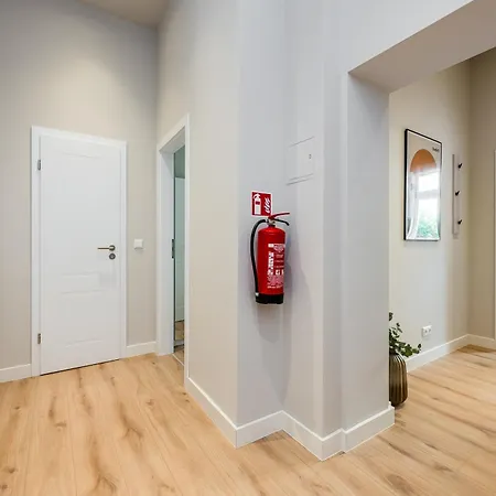 Luxurioeses Designer Mit 3 Schlafzimmern Apartment