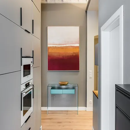 Luxurioeses Designer Mit 3 Schlafzimmern Apartment *