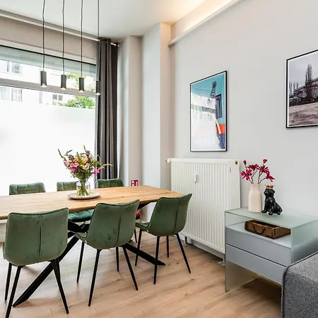 Luxurioeses Designer Mit 3 Schlafzimmern Berlijn