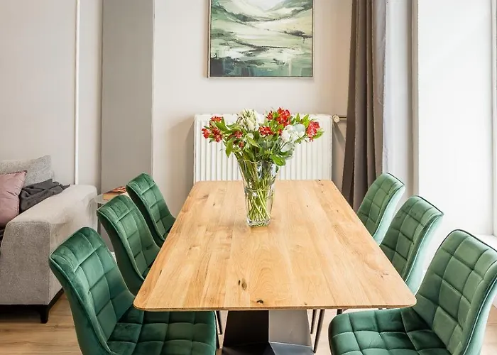 Luxurioese Design Mit Je 3 Schlafzimmern Daire *