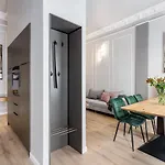 Luxurioese Design Mit Je 3 Schlafzimmern Apartman