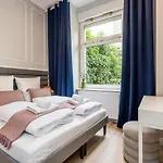 Luxurioese Design Mit Je 3 Schlafzimmern Apartman