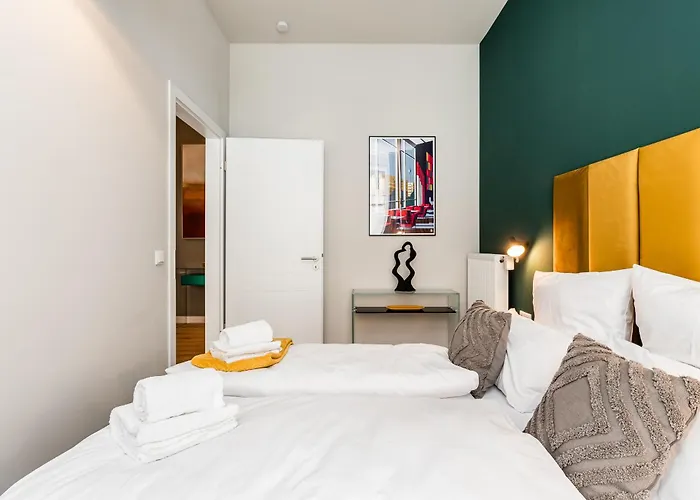 Luxurioese Design Mit Je 3 Schlafzimmern *