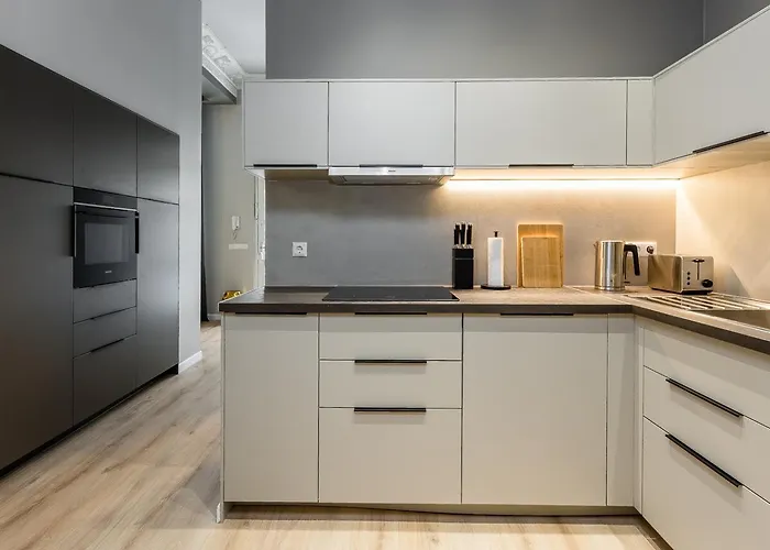 Luxurioese Design Mit Je 3 Schlafzimmern Appartement *